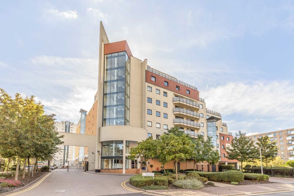 Property photo 1 of 2