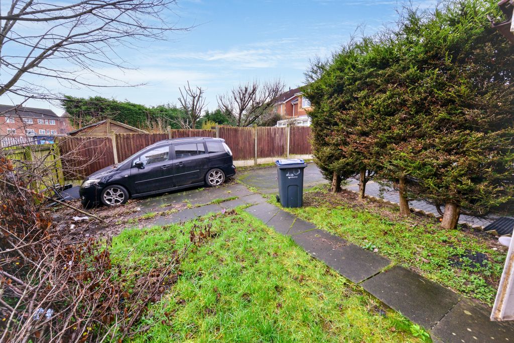 Property photo 2 of 4 20 Templefield Gardens, Birmingham, B9 4Ny
