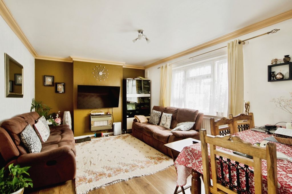 Property photo 1 of 14 Pbox-Img.Jpg