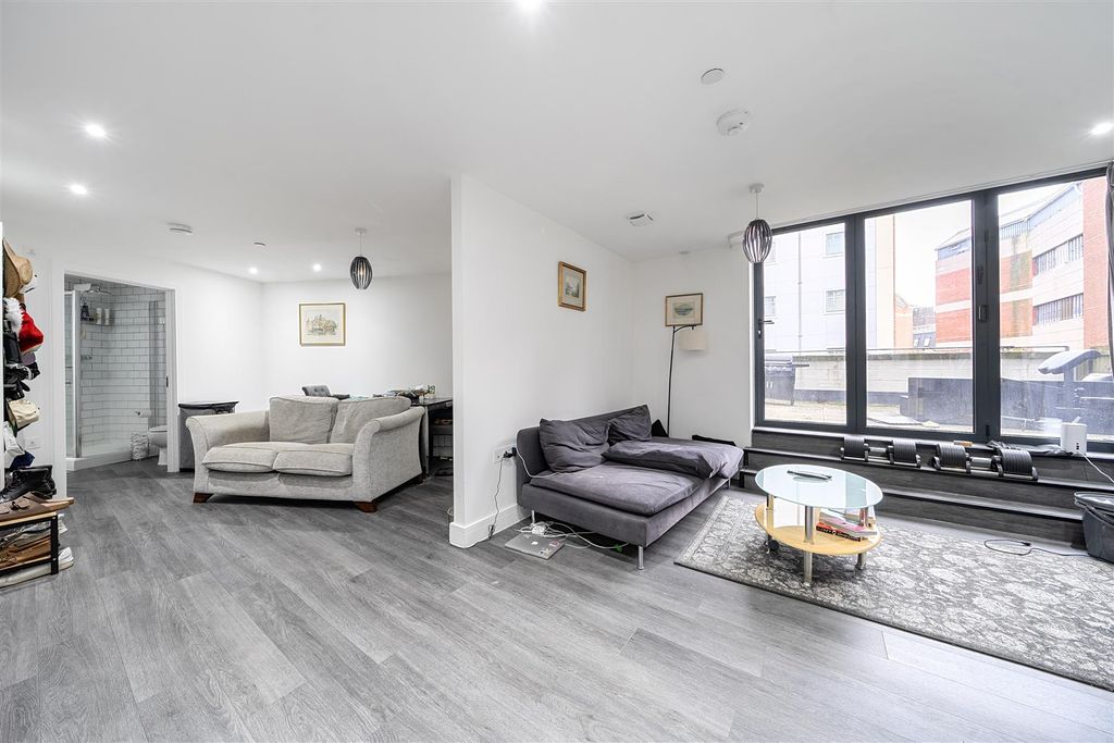 Property photo 2 of 16 1428810-11-69B2A0c1d8B66.Jpg