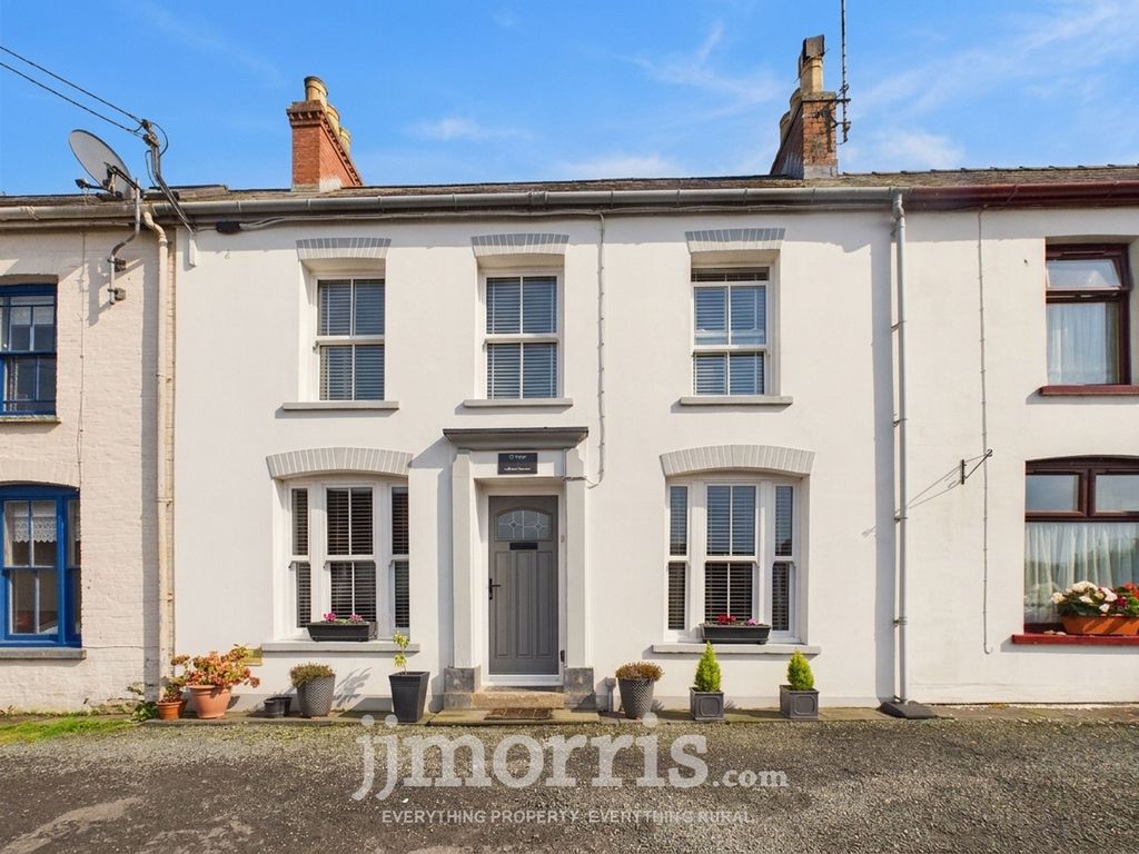 Property photo 1 of 29