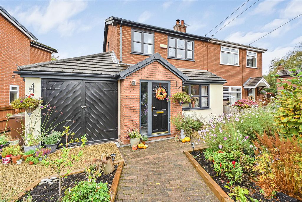 Property photo 1 of 40 59 Haddon Road External (2).Jpg