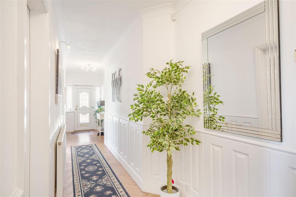 Property photo 3 of 27 Additional Photo