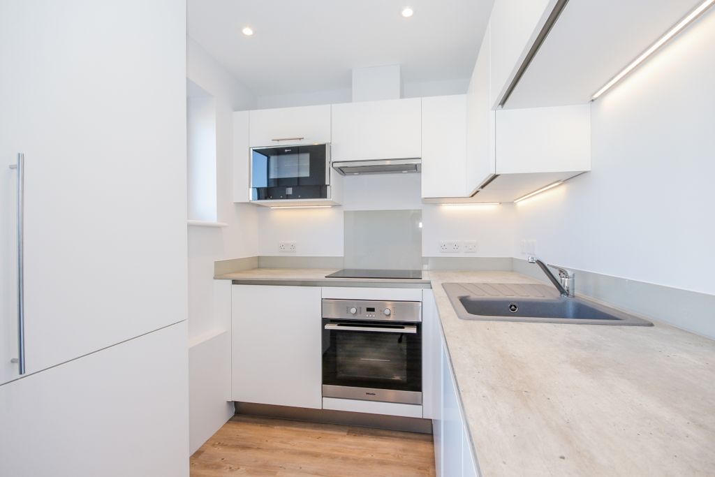 Property photo 3 of 9 21889