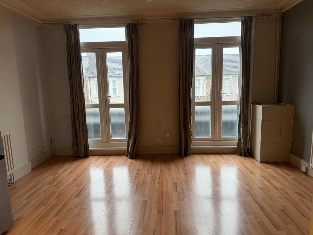 Property photo 1 of 5 Photo 2