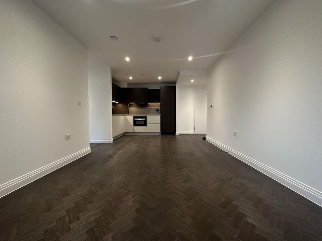 Property photo 2 of 7 Living Room