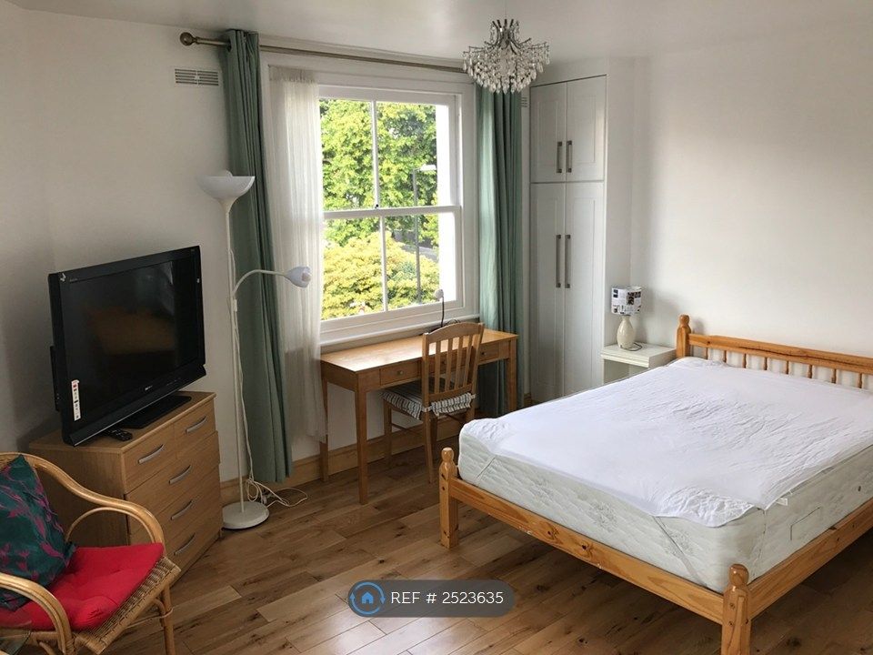 Property photo 2 of 9