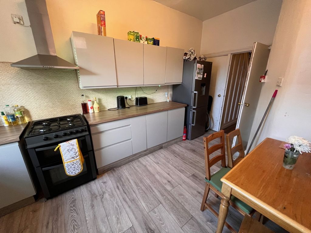 Property photo 2 of 13 Picture No. 02