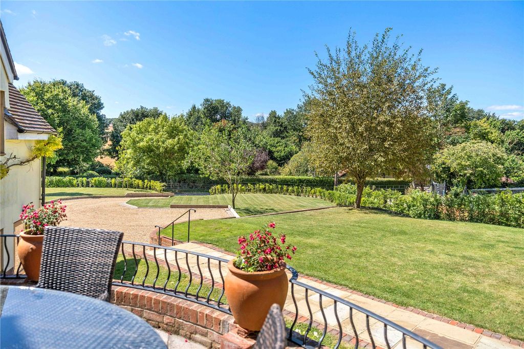 Property photo 2 of 39 Picture No. 40