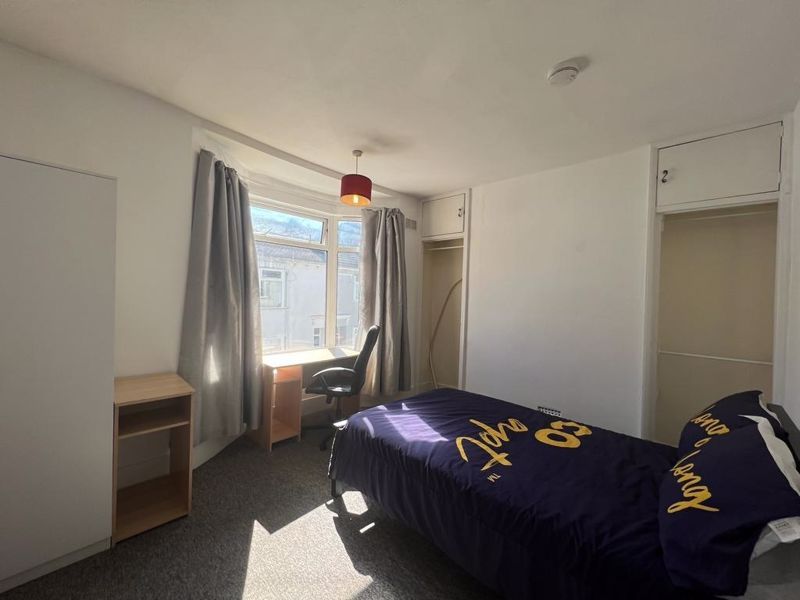 Property photo 1 of 10 Photo 13