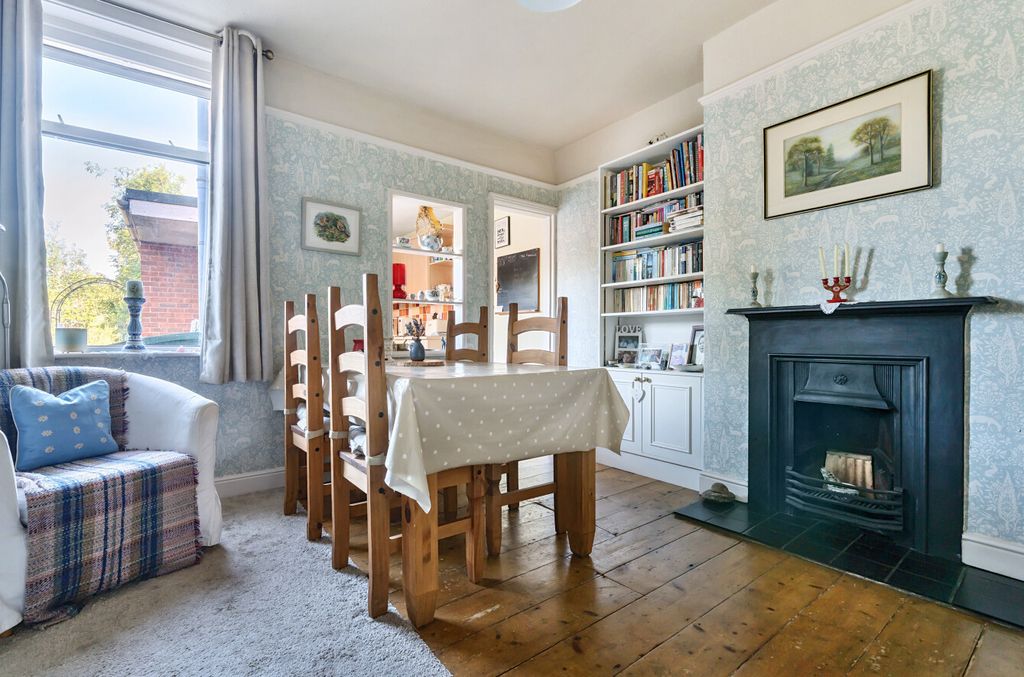 Property photo 3 of 15 1325476-3-687145d...