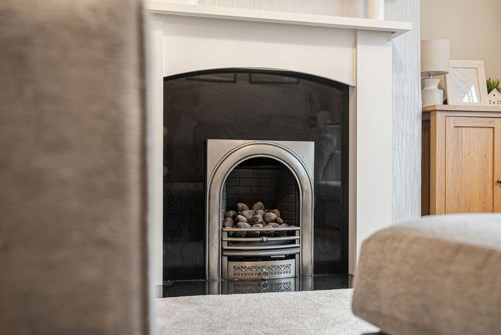 Property photo 3 of 29