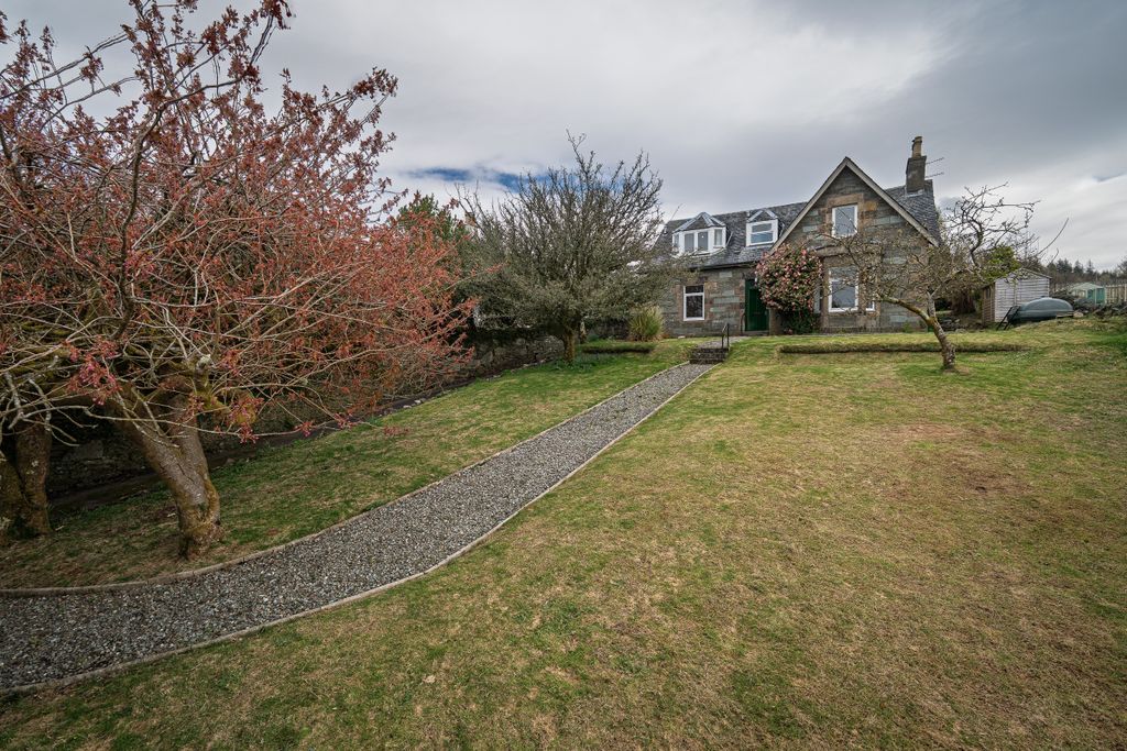 Property photo 3 of 55