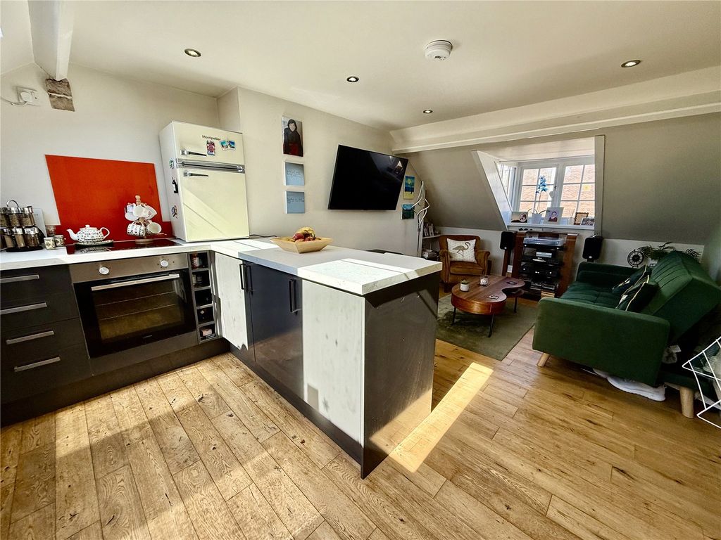 Additional image 4 of 1 bed flat for saleKing Street, Bridlington, East Yorkshire YO15