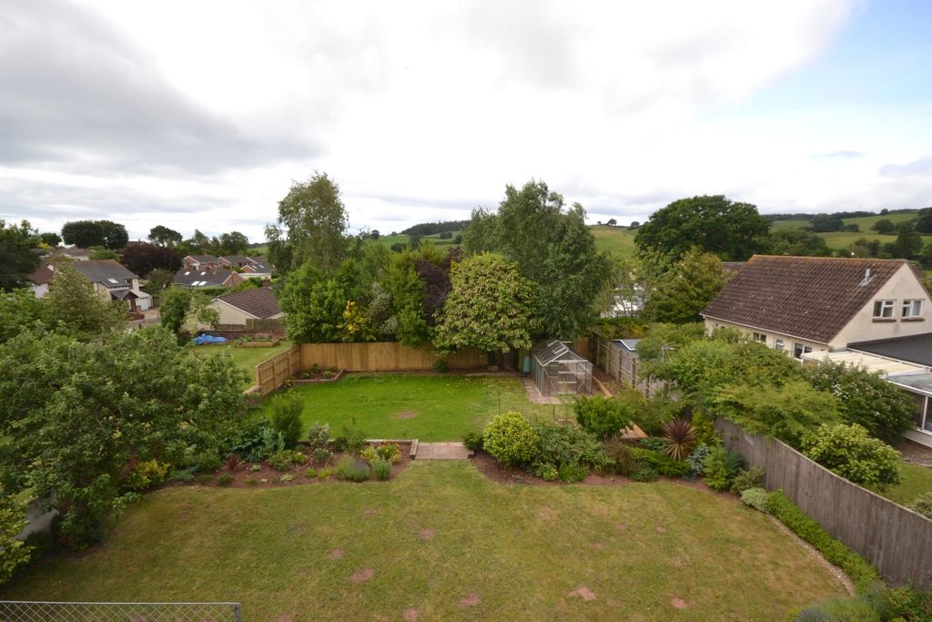 Property photo 3 of 15 Picture No. 20