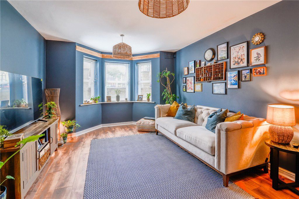 Property photo 2 of 10 Living Area