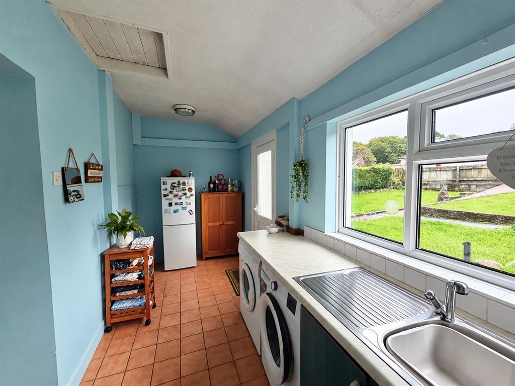 Property photo 3 of 19 Kitchen.Png