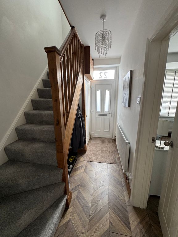 Property photo 2 of 20