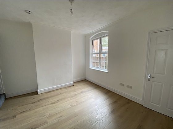 Property photo 2 of 12 Img_8910