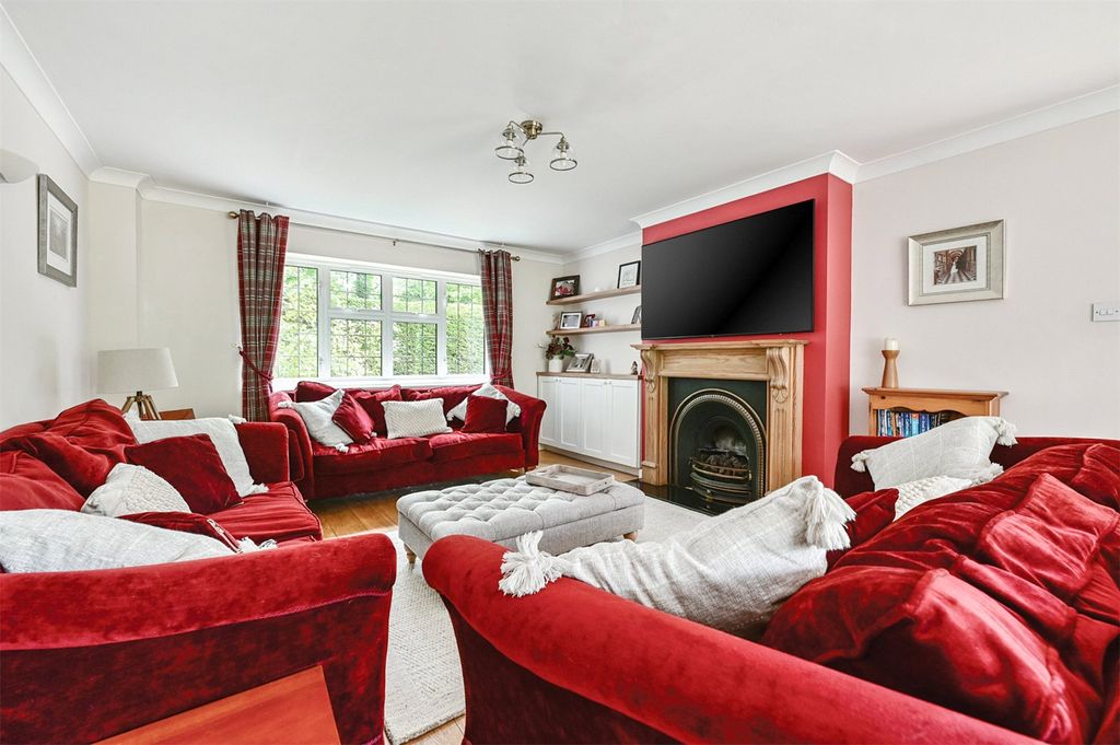Property photo 2 of 29 Picture No. 76