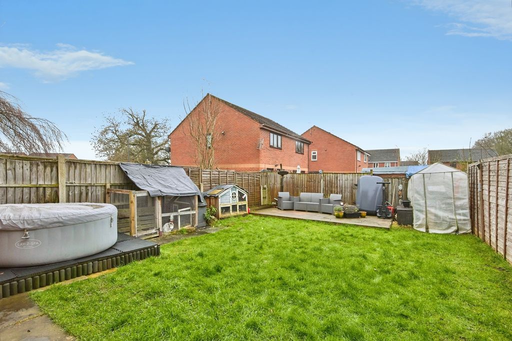 Property photo 2 of 14 Lounge.Jpg