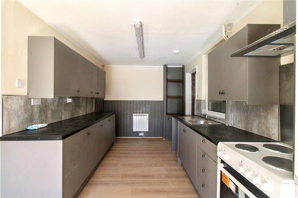 Property photo 2 of 14 Picture No. 03