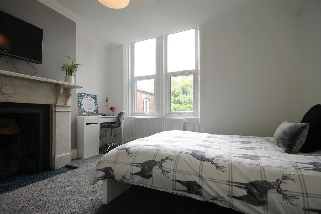 Property photo 3 of 7 5.Jpg