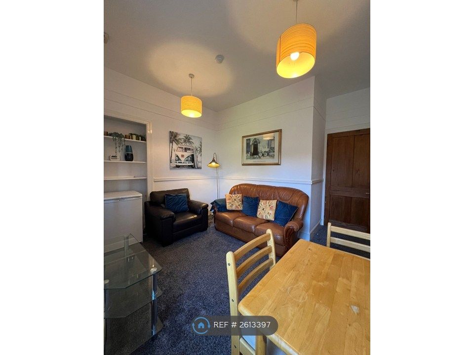 Property photo 2 of 26