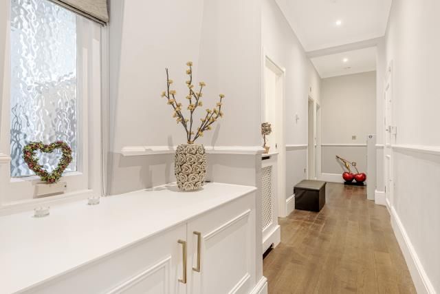Property photo 3 of 10 Hallway