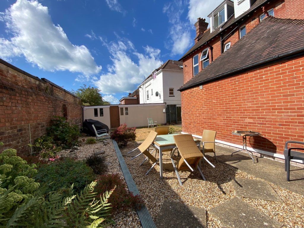 Property photo 1 of 23