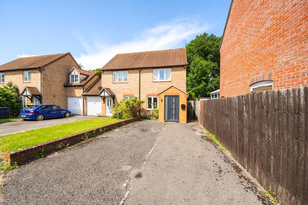 Property photo 1 of 14 External