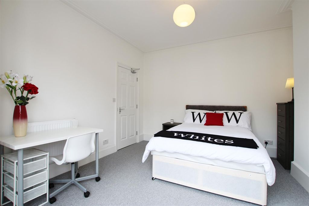 Property photo 2 of 13 Img_1009.Jpg