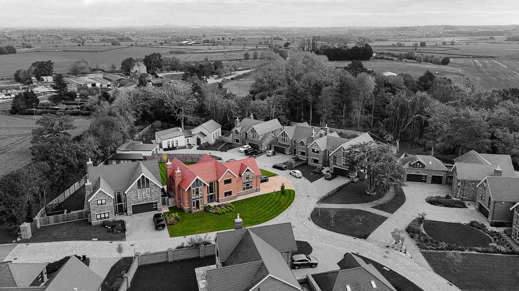 Property photo 1 of 25