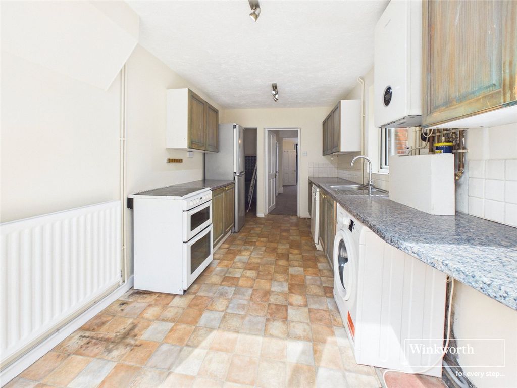 Property photo 3 of 11 Picture No. 15