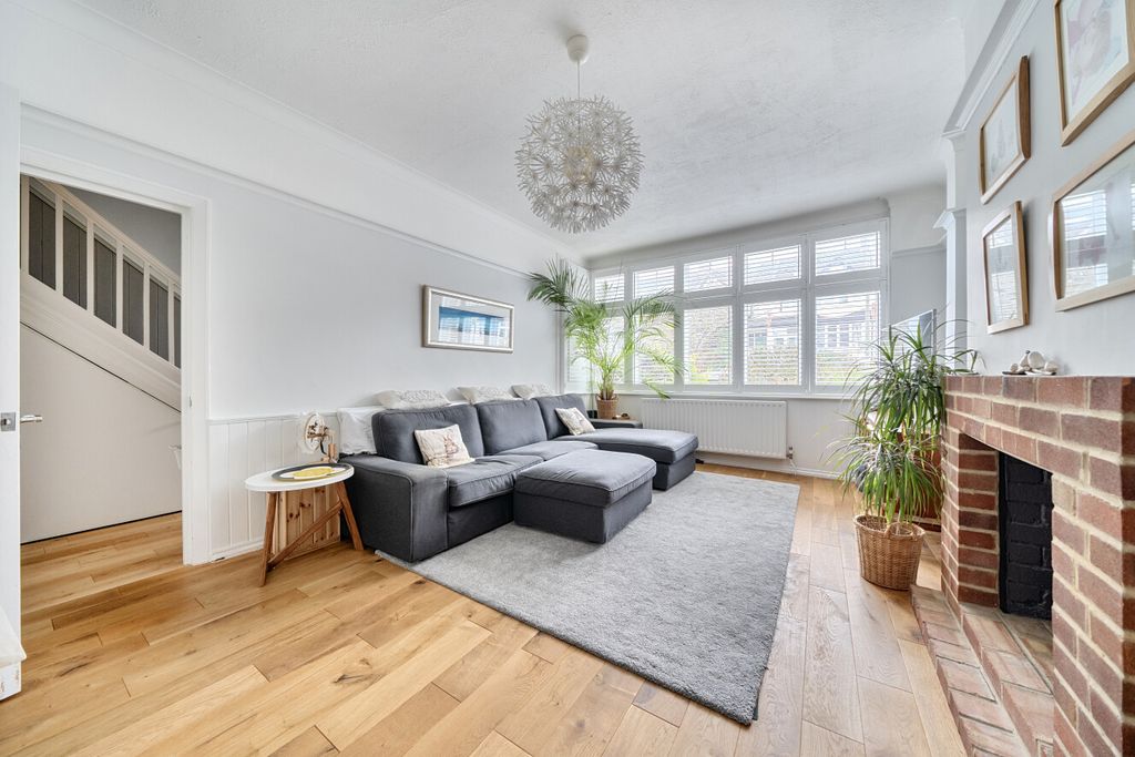 Property photo 3 of 25 1409144-15-6984c0...