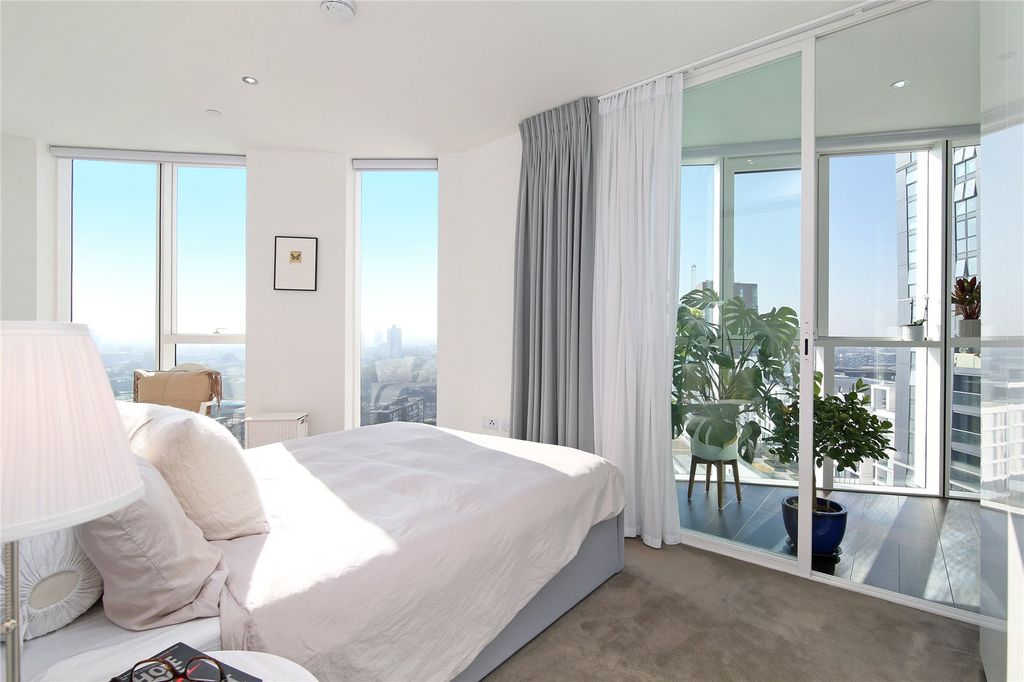 Property photo 2 of 14 Picture No. 24