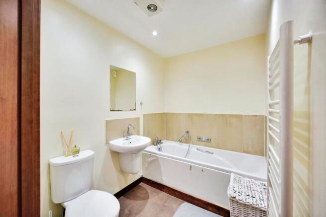 Property photo 2 of 8