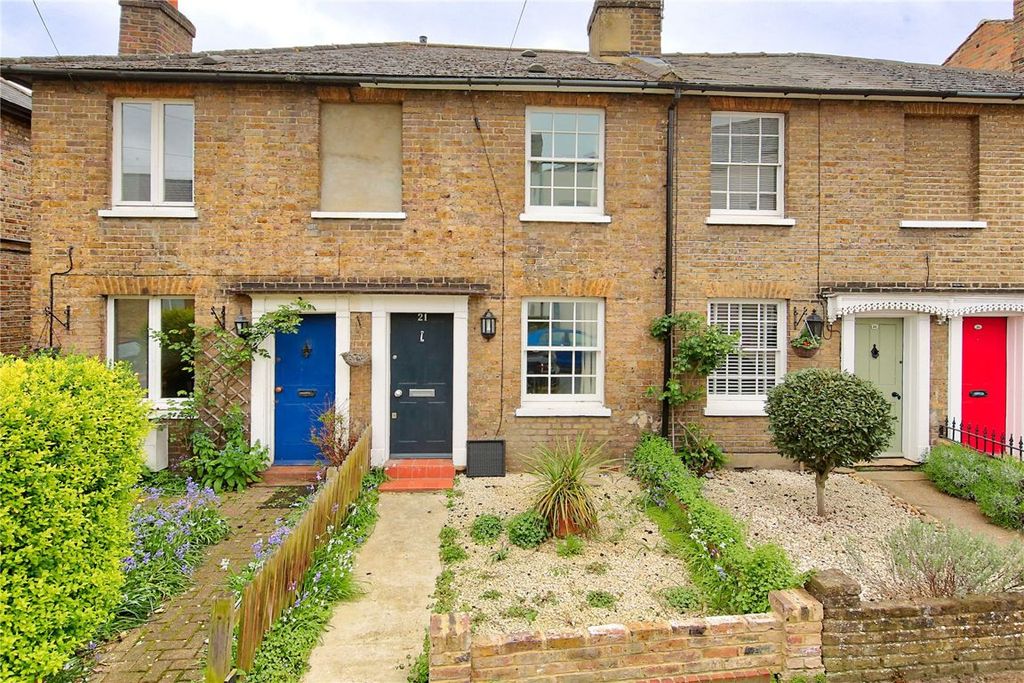 Property photo 1 of 8