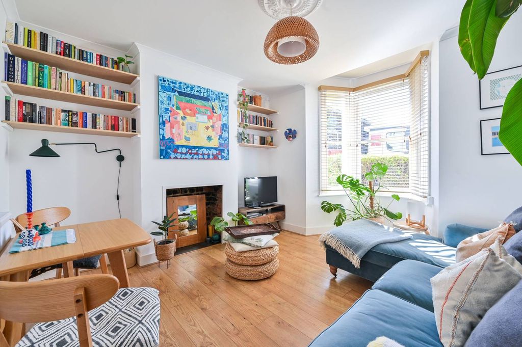 Property photo 1 of 13
