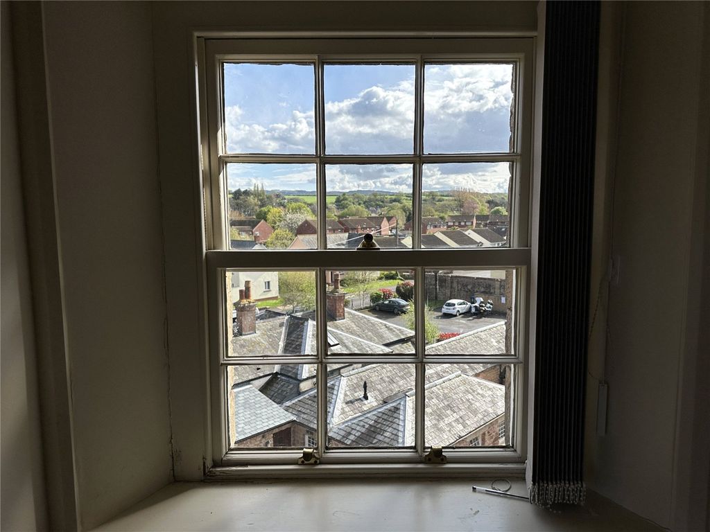Additional image 10 of 3 bed flat to rentLong Street, Williton, Taunton TA4