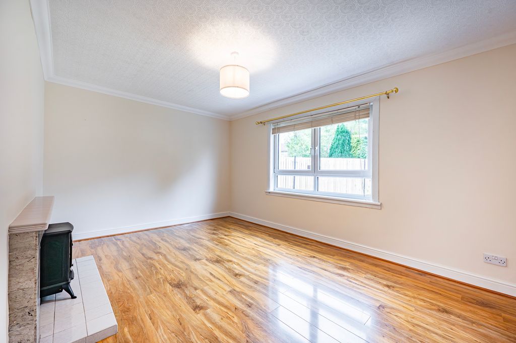 Property photo 3 of 29