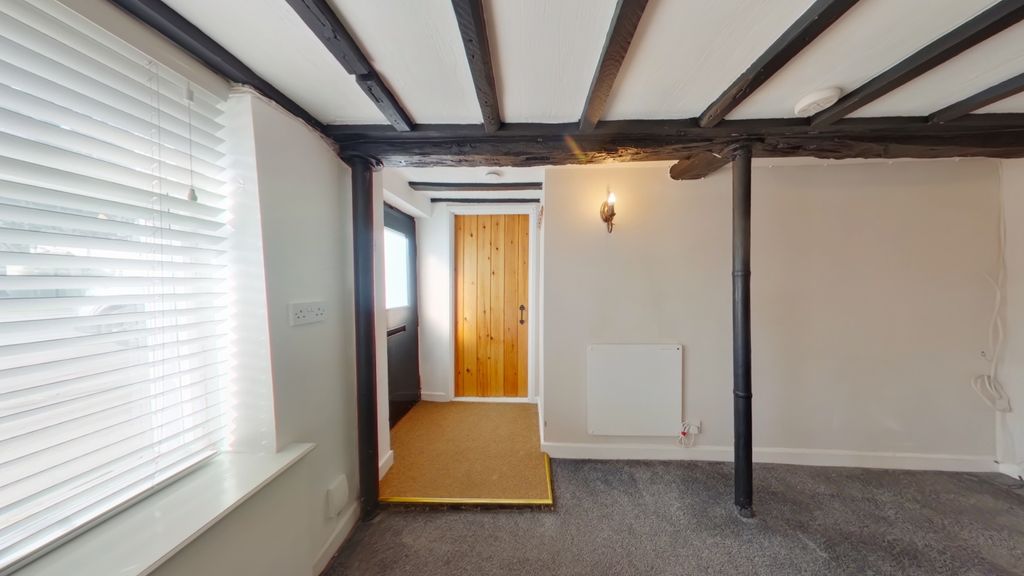 Property photo 3 of 9 Living Room