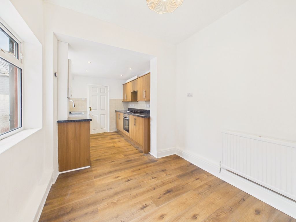 Property photo 3 of 12 5132816