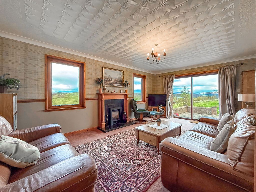 Property photo 2 of 26