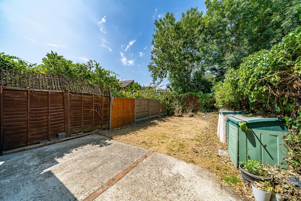 Property photo 3 of 20
