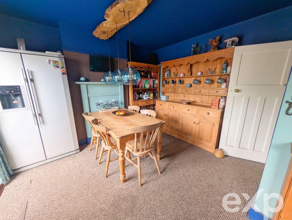 Property photo 3 of 22