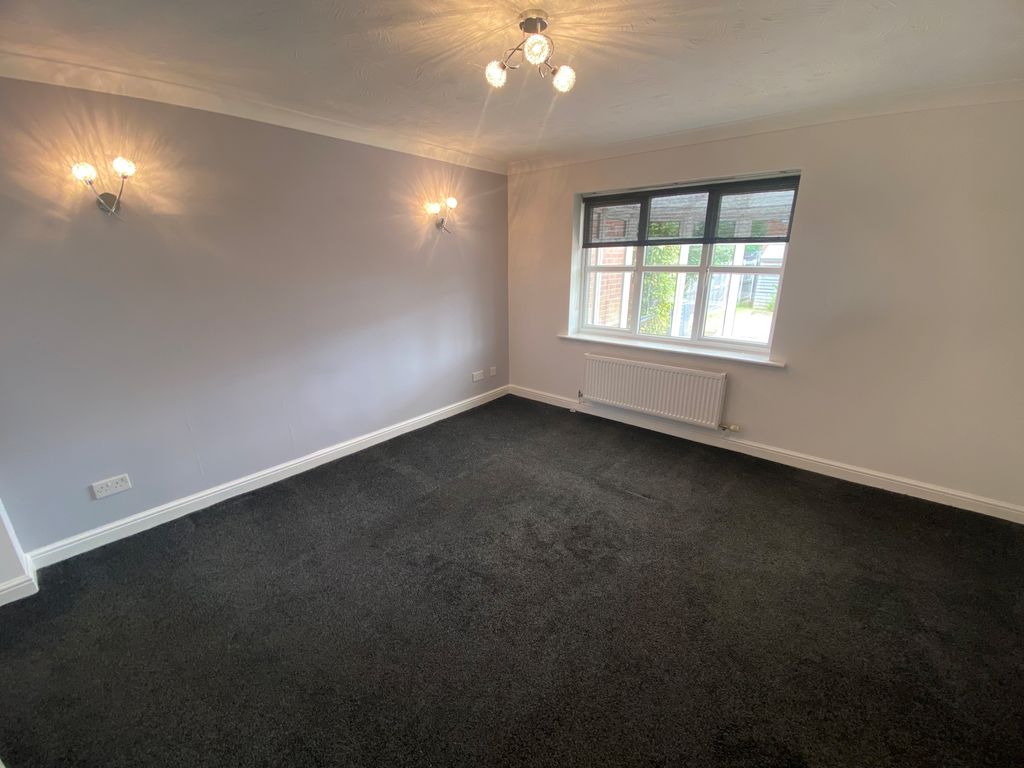 Property photo 2 of 14 Living Room