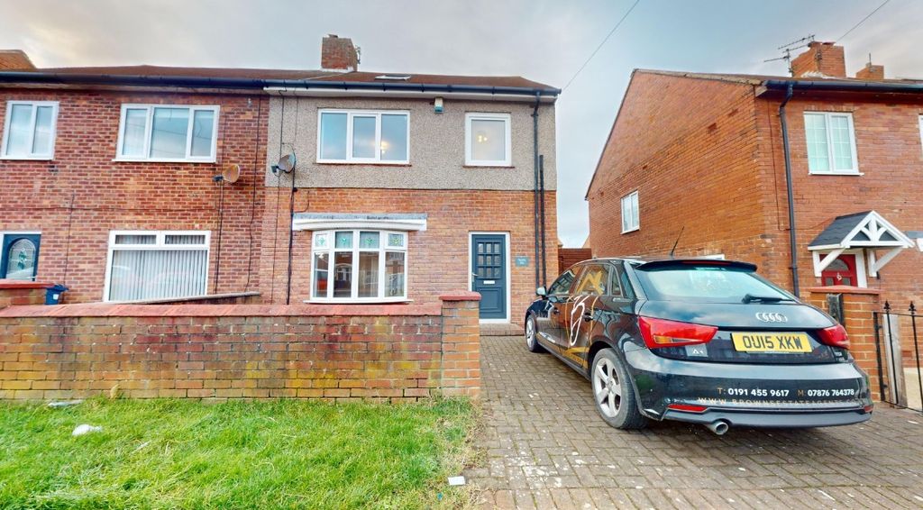Property photo 1 of 33 4484002