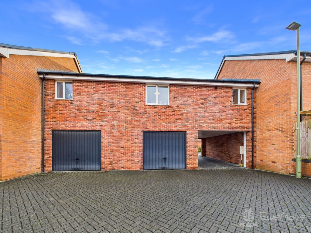 Property photo 2 of 8 Garages And Parking