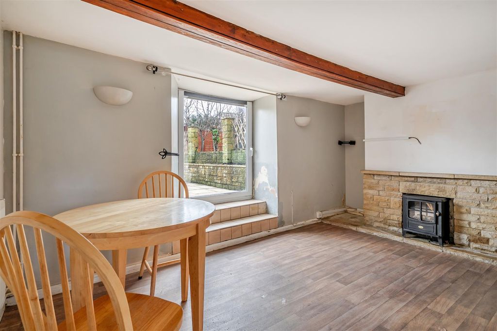 Property photo 2 of 10 Living Room